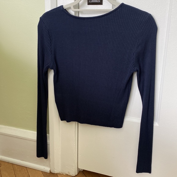 Comune long sleeved crop top, size M. Dark blue - Picture 2 of 3